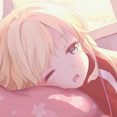 月经弄脏火车卧铺女子发声